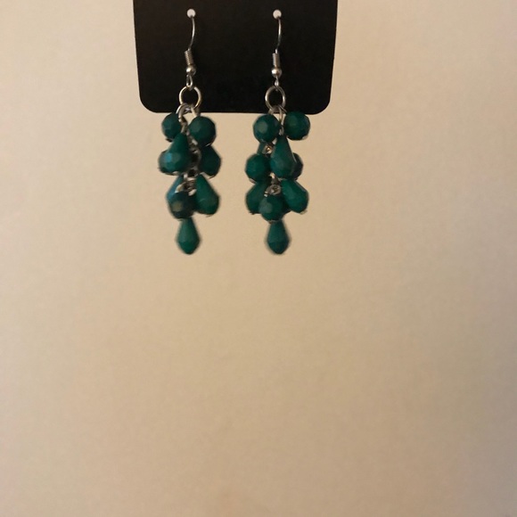 4 piece matching jewelry set - Picture 3 of 5